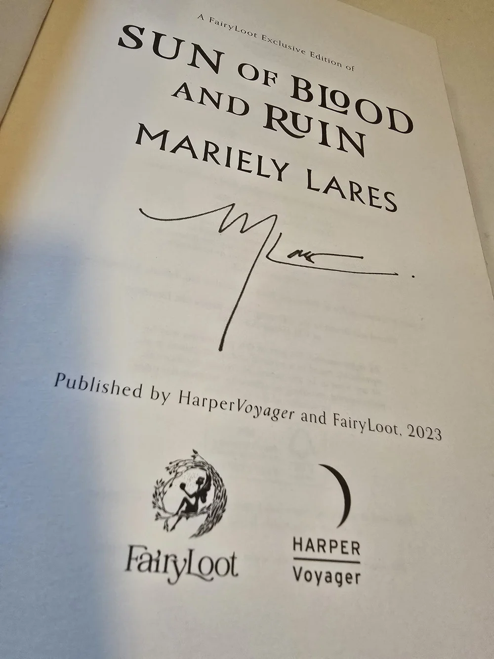 Sun of Blood and Ruin Signed Fairyloot Edition
